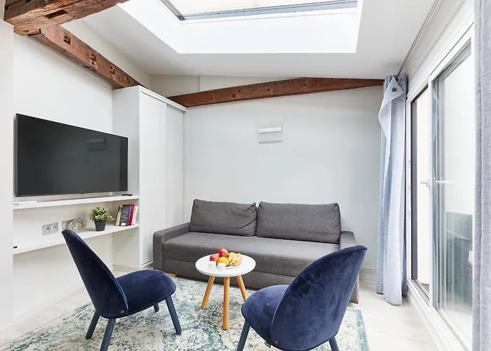 Jardin Du Luxembourg With Balcony - Cityapartmentstay