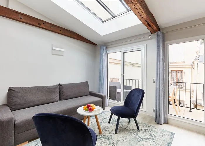 Jardin Du Luxembourg With Balcony - Cityapartmentstay
